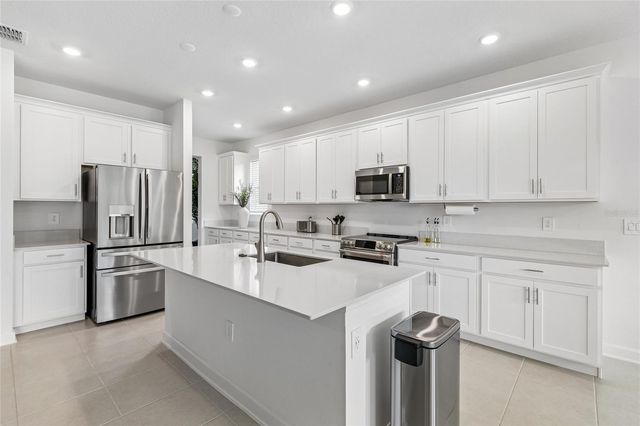5352 DAGENHAM DRIVE, Davenport, FL 33837