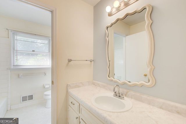 859 Candy Lane SW, Marietta, GA 30068