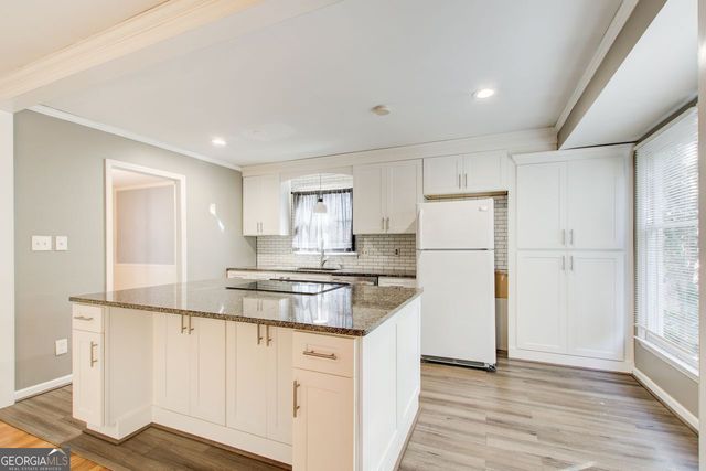 859 Candy Lane SW, Marietta, GA 30068