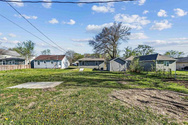 411 E Clark, Augusta, KS 67010