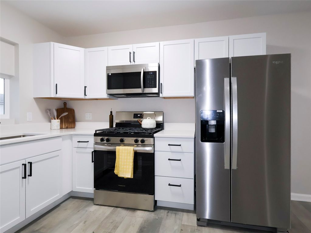 355 NW Aurora Avenue, Des Moines, IA 50313