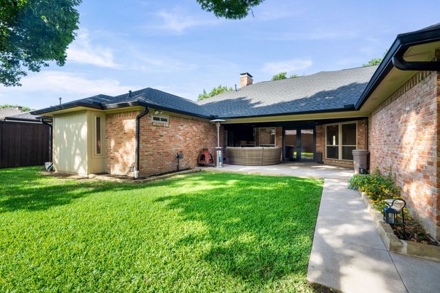 16214 Spring Creek Road, Dallas, TX 75248