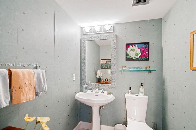 19670 Beach Rd PHA4, Tequesta, FL 33469