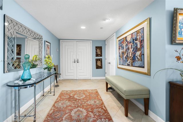 19670 Beach Rd PHA4, Tequesta, FL 33469