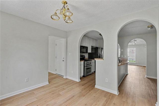 9009 Highland Pass, Fairburn, GA 30213