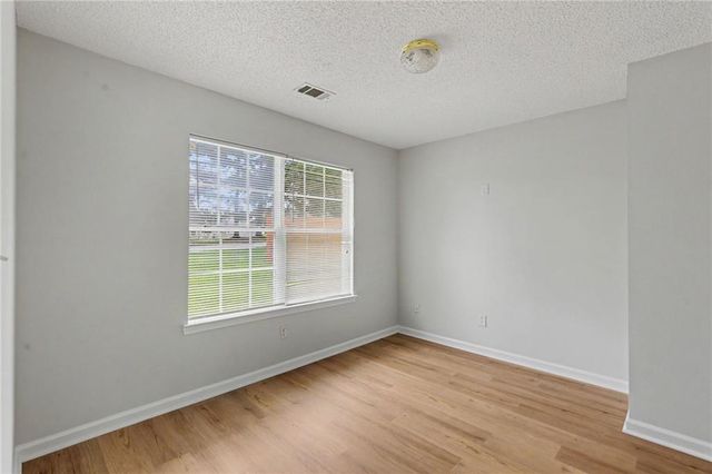 9009 Highland Pass, Fairburn, GA 30213