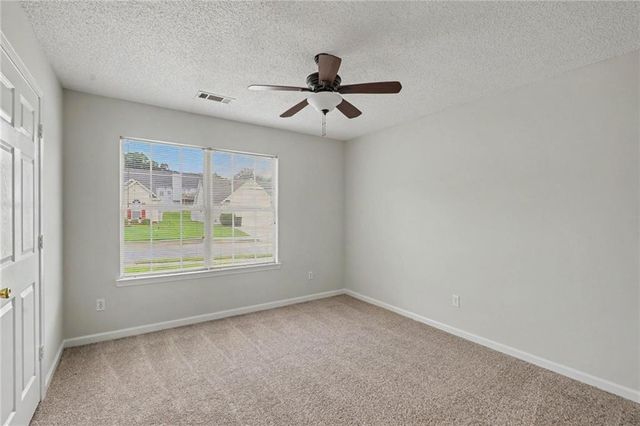 9009 Highland Pass, Fairburn, GA 30213