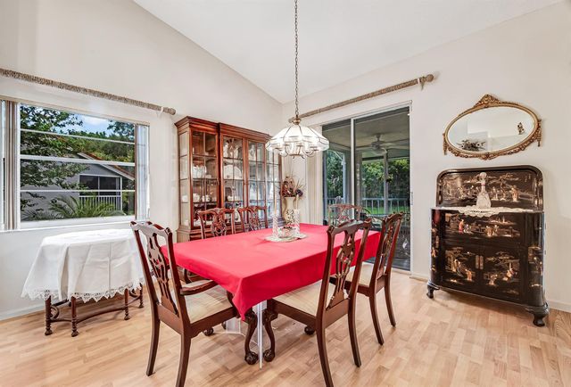7027 Summer Tree Drive 201, Boynton Beach, FL 33437