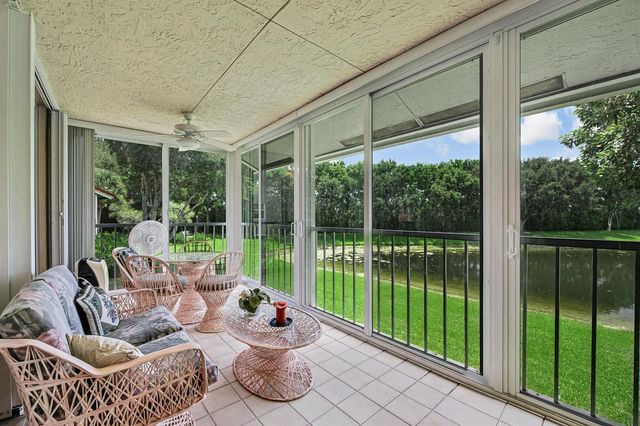 7027 Summer Tree Drive 201, Boynton Beach, FL 33437