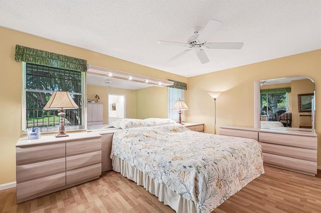7027 Summer Tree Drive 201, Boynton Beach, FL 33437