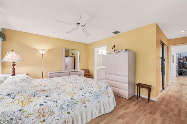 7027 Summer Tree Drive 201, Boynton Beach, FL 33437