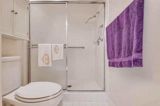 7027 Summer Tree Drive 201, Boynton Beach, FL 33437