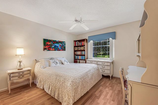 7027 Summer Tree Drive 201, Boynton Beach, FL 33437