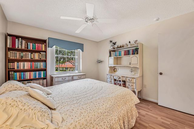 7027 Summer Tree Drive 201, Boynton Beach, FL 33437