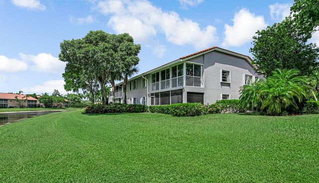 7027 Summer Tree Drive 201, Boynton Beach, FL 33437