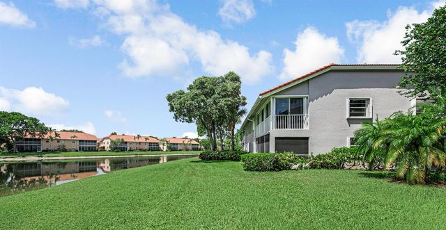 7027 Summer Tree Drive 201, Boynton Beach, FL 33437