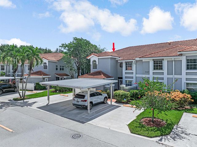 7027 Summer Tree Drive 201, Boynton Beach, FL 33437