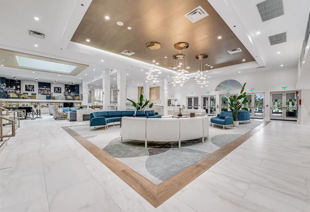 7027 Summer Tree Drive 201, Boynton Beach, FL 33437