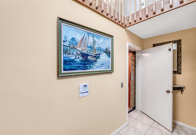 7027 Summer Tree Drive 201, Boynton Beach, FL 33437