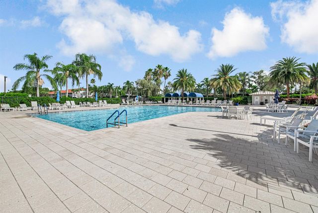 7027 Summer Tree Drive 201, Boynton Beach, FL 33437