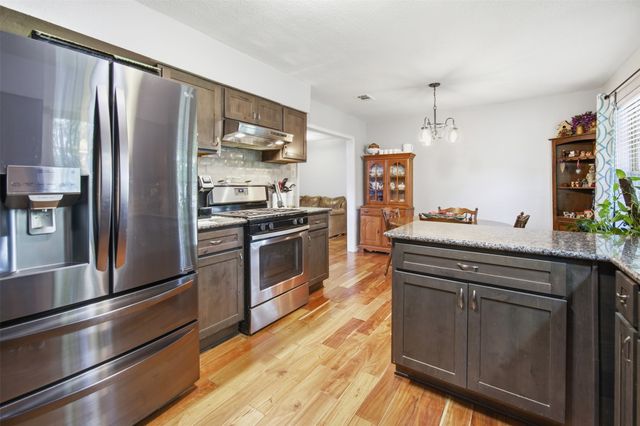 1609 Comanche Trail, Garland, TX 75043