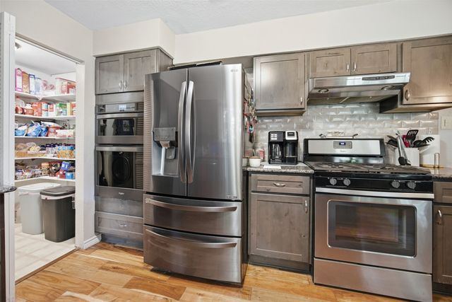1609 Comanche Trail, Garland, TX 75043