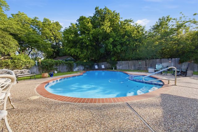 1609 Comanche Trail, Garland, TX 75043