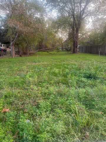 2379 Pope Street, Beaumont, TX 77703