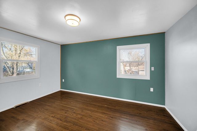 397 W Millport Drive, Valparaiso, IN 46385