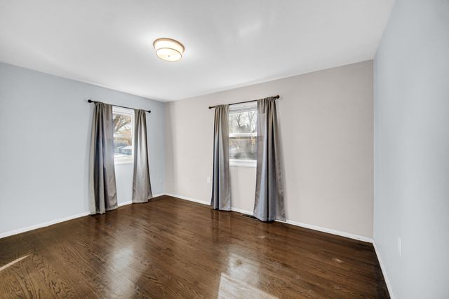 397 W Millport Drive, Valparaiso, IN 46385