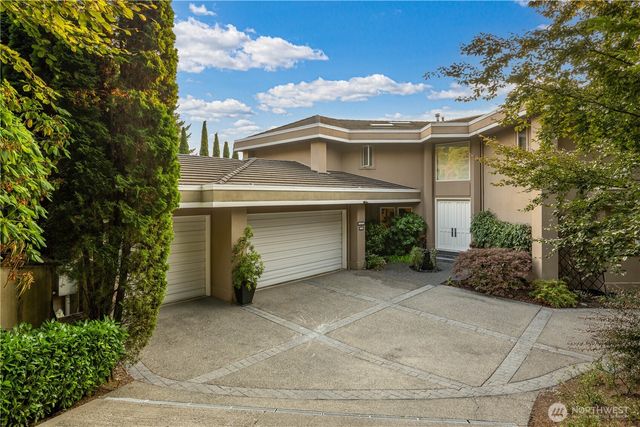 7439 W Mercer Way, Mercer Island, WA 98040