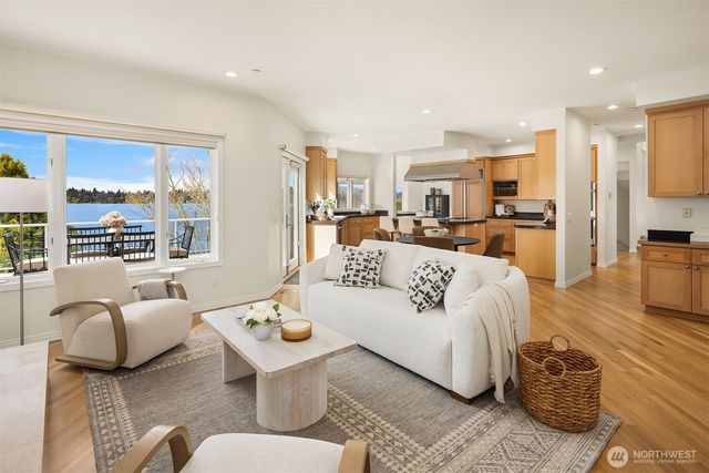 7439 W Mercer Way, Mercer Island, WA 98040