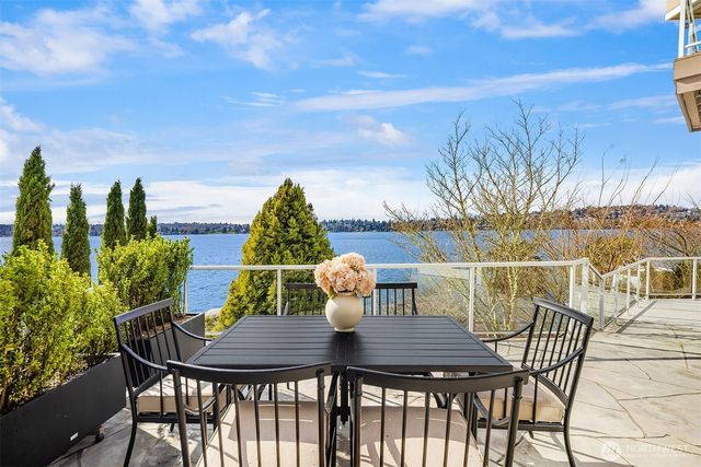7439 W Mercer Way, Mercer Island, WA 98040
