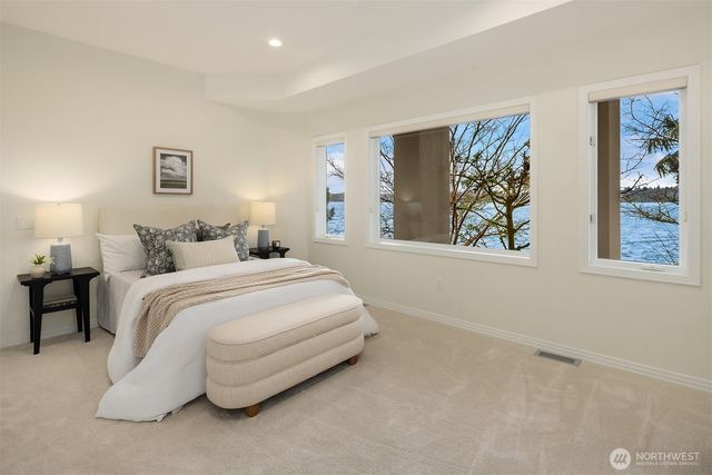 7439 W Mercer Way, Mercer Island, WA 98040