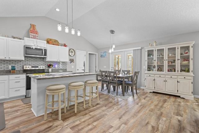 192 Hummingbird Lane, Jesup, GA 31545