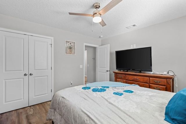 192 Hummingbird Lane, Jesup, GA 31545