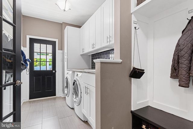 12 HIGH HILL LN, Thornton, PA 19373