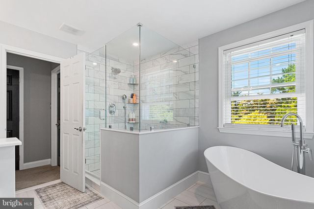 12 HIGH HILL LN, Thornton, PA 19373