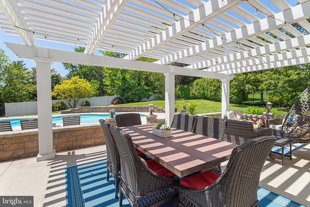 12 HIGH HILL LN, Thornton, PA 19373