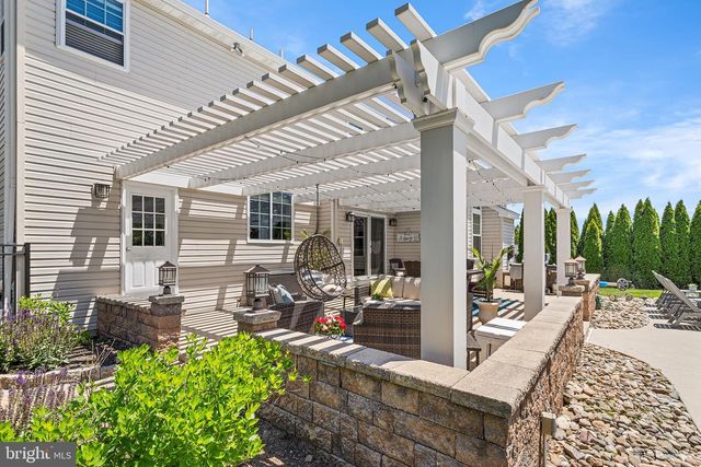 12 HIGH HILL LN, Thornton, PA 19373