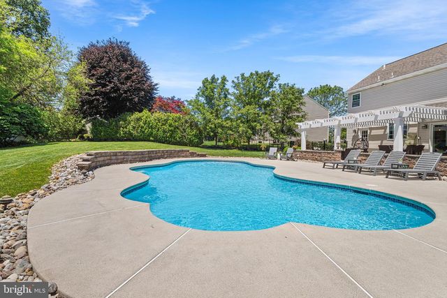 12 HIGH HILL LN, Thornton, PA 19373