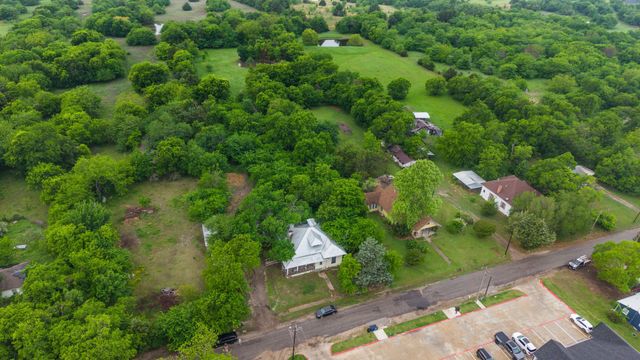 601 Gladys Street, Lone Oak, TX 75453
