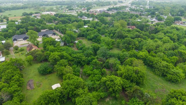 601 Gladys Street, Lone Oak, TX 75453