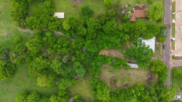 601 Gladys Street, Lone Oak, TX 75453