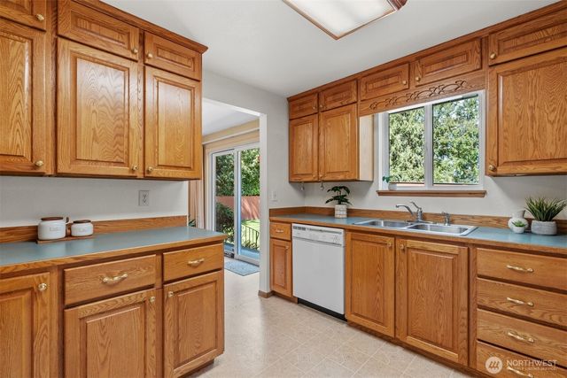 6017 132nd Street E, Puyallup, WA 98373