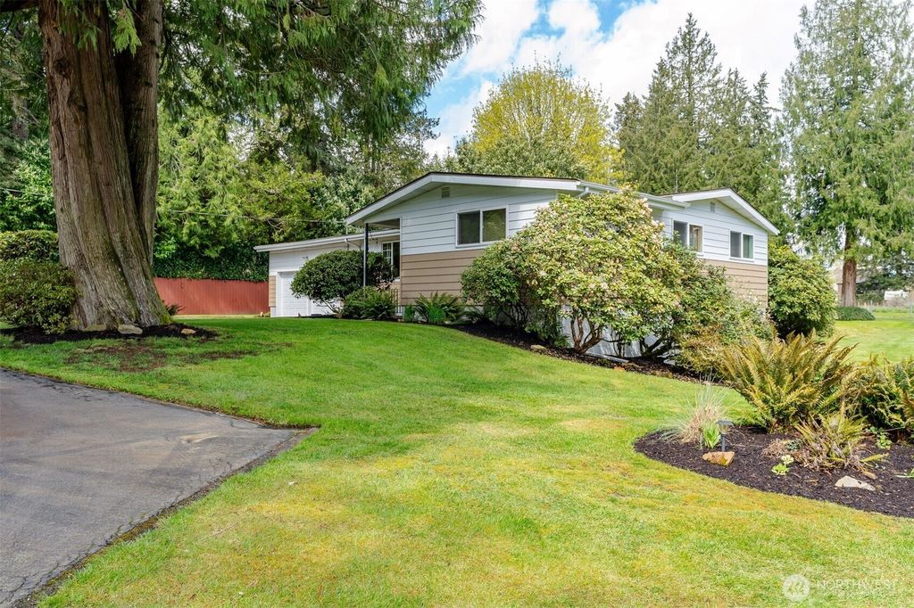 6017 132nd Street E, Puyallup, WA 98373