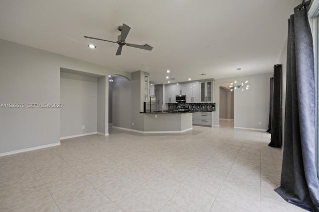 4207 W Whitewater Ave, Weston, FL 33332