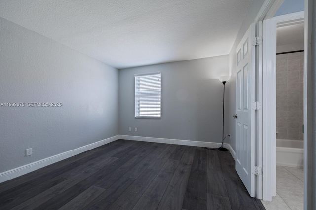 4207 W Whitewater Ave, Weston, FL 33332