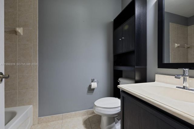 4207 W Whitewater Ave, Weston, FL 33332