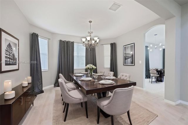 4207 W Whitewater Ave, Weston, FL 33332